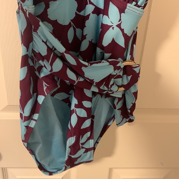 Nwt Kate spade floral halter plunging neckline one piece swimsuit Large - Picture 14 of 15